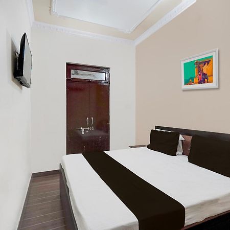 מיראט Oyo Hotel Maharaja Palace מראה חיצוני תמונה