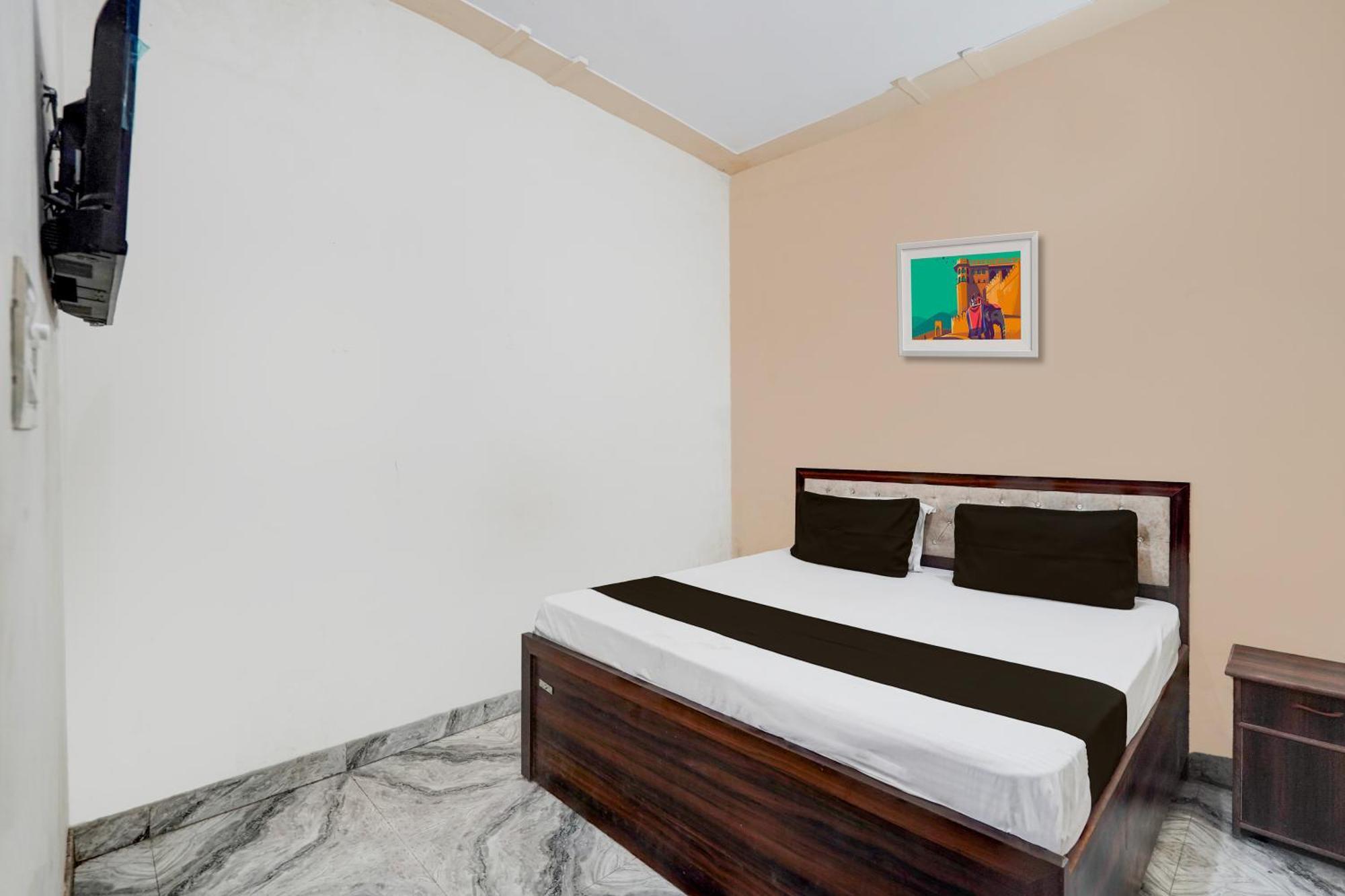 מיראט Oyo Hotel Maharaja Palace מראה חיצוני תמונה