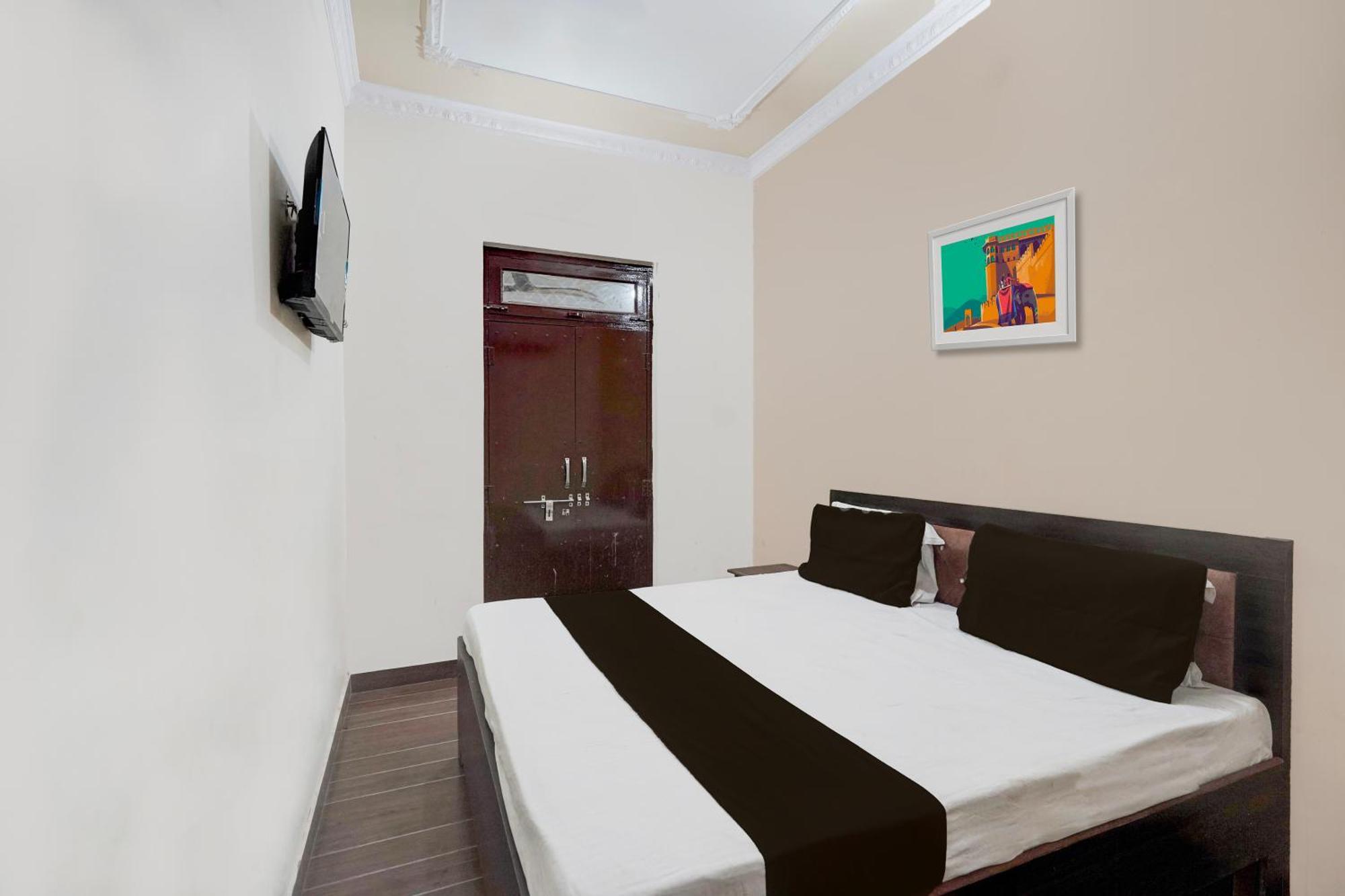 מיראט Oyo Hotel Maharaja Palace מראה חיצוני תמונה